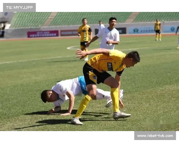 呼伦贝尔锡尼河足球俱乐部3-0胜乌兰察布队 呼伦贝尔锡尼河足球俱乐部3-0胜乌兰察布队